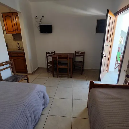 Climbing House Annas Panormos (Kalymnos)